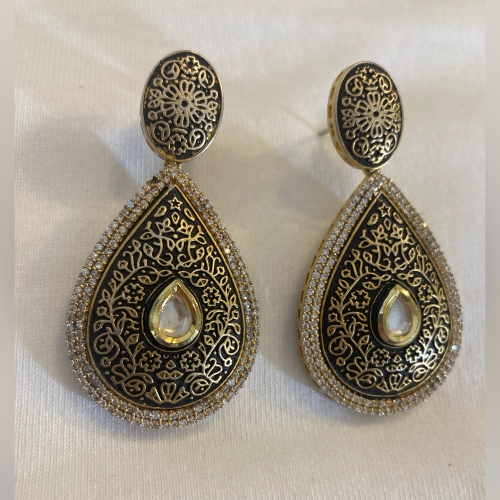 Damascene Bohemian Teardrop Dangle Ornate Vintage Earrings